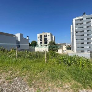 Terreno com 720m², no bairro Santa Lúcia em Caxias do Sul para Comprar