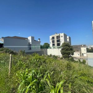 Terreno com 720m², no bairro Santa Lúcia em Caxias do Sul para Comprar