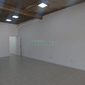 Loja com 102m², no bairro Santa Lúcia em Caxias do Sul para Alugar