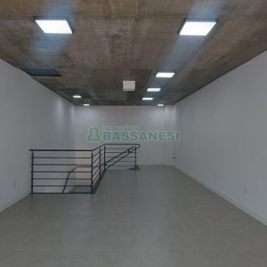 Loja com 102m², no bairro Santa Lúcia em Caxias do Sul para Alugar