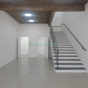 Loja com 102m², no bairro Santa Lúcia em Caxias do Sul para Alugar