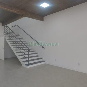 Loja com 102m², no bairro Santa Lúcia em Caxias do Sul para Alugar