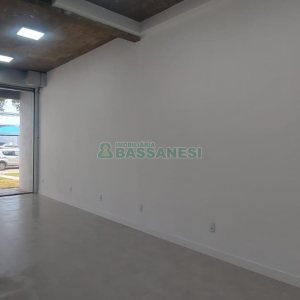 Loja com 102m², no bairro Santa Lúcia em Caxias do Sul para Alugar