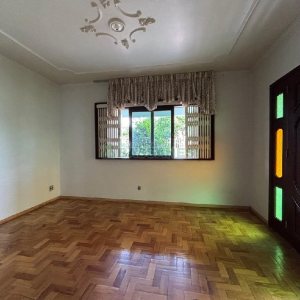Casa com 278m², 5 dormitórios, 10 vagas, no bairro Santa Lúcia em Caxias do Sul para Alugar