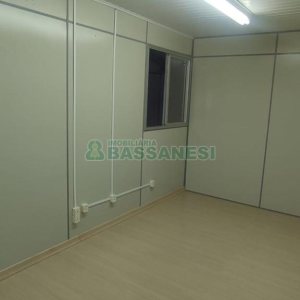 Pavilhão com 891m², no bairro Esplanada em Caxias do Sul para Alugar