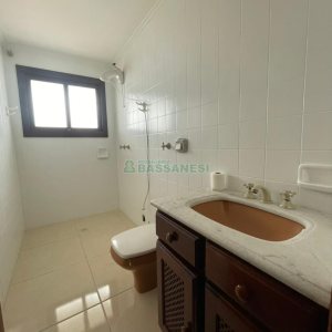 Apartamento com 100m², 3 dormitórios, 1 vaga, no bairro Panazzolo em Caxias do Sul para Alugar