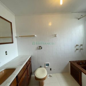 Apartamento com 100m², 3 dormitórios, 1 vaga, no bairro Panazzolo em Caxias do Sul para Alugar