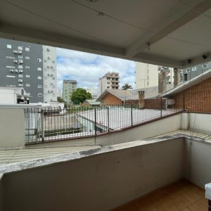 Apartamento com 100m², 3 dormitórios, 1 vaga, no bairro Panazzolo em Caxias do Sul para Alugar