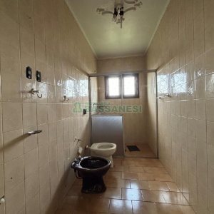 Casa com 150m², 3 dormitórios, 1 vaga, no bairro Santa Lúcia em Caxias do Sul para Alugar