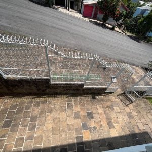 Casa com 150m², 3 dormitórios, 1 vaga, no bairro Santa Lúcia em Caxias do Sul para Alugar