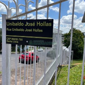 Casa com 150m², 3 dormitórios, 1 vaga, no bairro Santa Lúcia em Caxias do Sul para Alugar