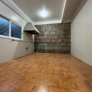 Casa com 150m², 3 dormitórios, 1 vaga, no bairro Santa Lúcia em Caxias do Sul para Alugar