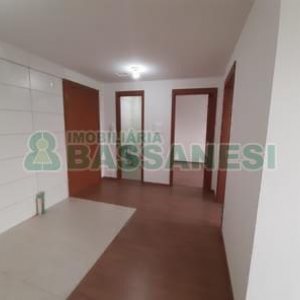 Apartamento com 40m², 2 dormitórios, 1 vaga, no bairro Petrópolis em Caxias do Sul para Comprar