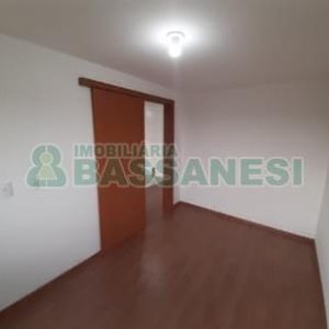 Apartamento com 40m², 2 dormitórios, 1 vaga, no bairro Petrópolis em Caxias do Sul para Comprar