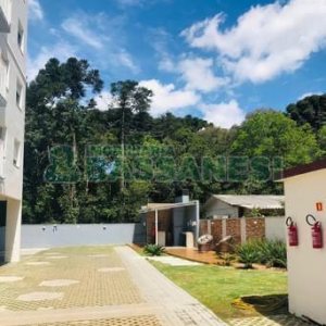 Apartamento com 40m², 2 dormitórios, 1 vaga, no bairro Petrópolis em Caxias do Sul para Comprar