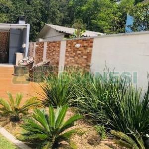 Apartamento com 40m², 2 dormitórios, 1 vaga, no bairro Petrópolis em Caxias do Sul para Comprar