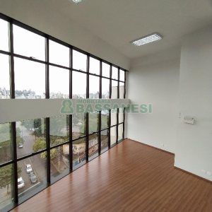 Predio com 1700m², 35 vagas, no bairro Santa Catarina em Caxias do Sul para Alugar