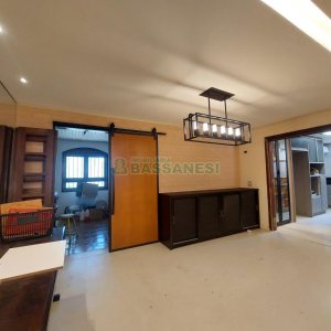 Casa com 350m², 5 dormitórios, 2 vagas, no bairro São Virgílio em Caxias do Sul para Alugar ou Comprar