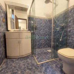 Casa com 350m², 5 dormitórios, 2 vagas, no bairro São Virgílio em Caxias do Sul para Alugar ou Comprar