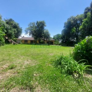 Casa com 350m², 5 dormitórios, 2 vagas, no bairro São Virgílio em Caxias do Sul para Alugar ou Comprar