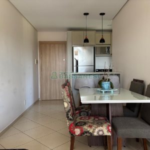 Apto Mobiliado com 72m², 2 dormitórios, 1 vaga, no bairro De Lazzer em Caxias do Sul para Alugar