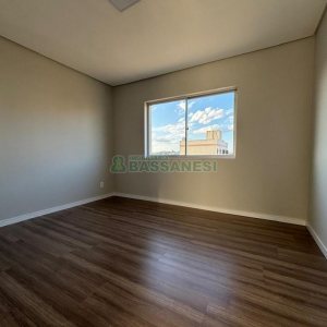 Apartamento com 61m², 3 dormitórios, 1 vaga, no bairro Fatima em Caxias do Sul para Comprar