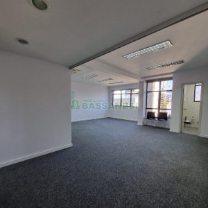 Sala com 90m², 1 vaga, no bairro Centro em Caxias do Sul para Alugar