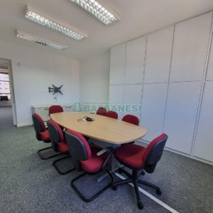 Sala com 90m², 1 vaga, no bairro Centro em Caxias do Sul para Alugar