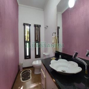 Casa com 320m², 3 dormitórios, 2 vagas, no bairro Monte Bérico em Caxias do Sul para Comprar