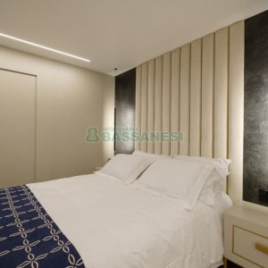 Casa com 175m², 3 dormitórios, 2 vagas, no bairro Nossa Senhora da Saúde em Caxias do Sul para Comprar