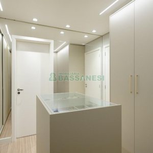 Casa com 175m², 3 dormitórios, 2 vagas, no bairro Nossa Senhora da Saúde em Caxias do Sul para Comprar