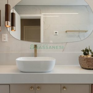 Casa com 175m², 3 dormitórios, 2 vagas, no bairro Nossa Senhora da Saúde em Caxias do Sul para Comprar