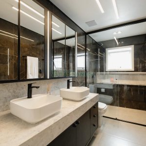 Casa com 175m², 3 dormitórios, 2 vagas, no bairro Nossa Senhora da Saúde em Caxias do Sul para Comprar