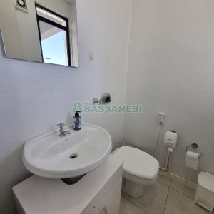 Sala com 50m², no bairro Centro em Caxias do Sul para Alugar