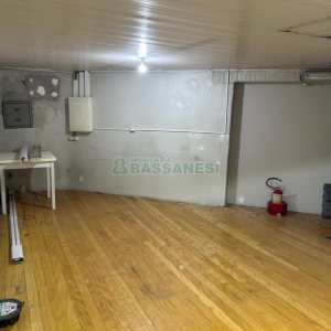 Loja com 60m², no bairro Rio Branco em Caxias do Sul para Alugar