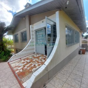 Casa com 143m², 5 dormitórios, no bairro São Ciro em Caxias do Sul para Comprar