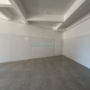 Loja, no bairro Rio Branco em Caxias do Sul para Alugar