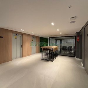 Sala com 32m², 1 vaga, no bairro Exposição em Caxias do Sul para Alugar