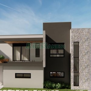 Casa com 351m², 3 dormitórios, 2 vagas, no bairro Nossa Senhora da Saúde em Caxias do Sul para Comprar