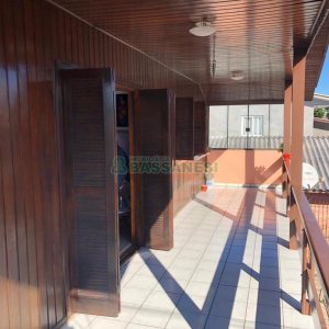 Casa com 110m², 4 dormitórios, no bairro Santa Corona em Caxias do Sul para Comprar