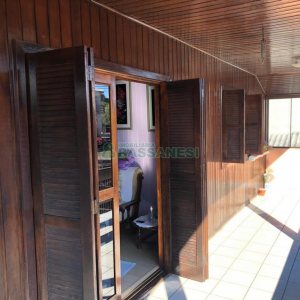 Casa com 110m², 4 dormitórios, no bairro Santa Corona em Caxias do Sul para Comprar