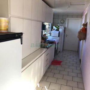 Casa com 110m², 4 dormitórios, no bairro Santa Corona em Caxias do Sul para Comprar
