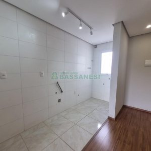 Apartamento com 52m², 2 dormitórios, 1 vaga, no bairro Cidade Nova em Caxias do Sul para Alugar