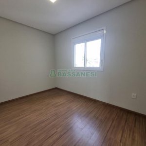Apartamento com 52m², 2 dormitórios, 1 vaga, no bairro Cidade Nova em Caxias do Sul para Alugar