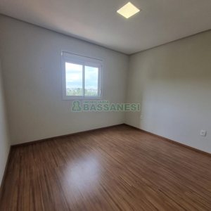Apartamento com 52m², 2 dormitórios, 1 vaga, no bairro Cidade Nova em Caxias do Sul para Alugar