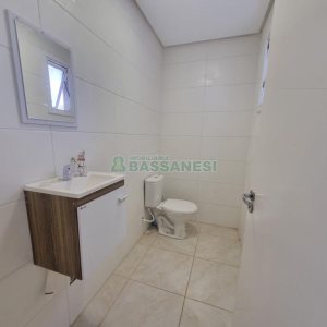 Apartamento com 52m², 2 dormitórios, 1 vaga, no bairro Cidade Nova em Caxias do Sul para Alugar