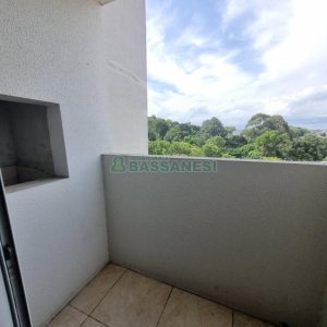 Apartamento com 52m², 2 dormitórios, 1 vaga, no bairro Cidade Nova em Caxias do Sul para Alugar