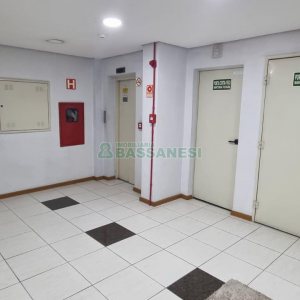 Apartamento com 102m², 3 dormitórios, 2 vagas, no bairro Centro em Caxias do Sul para Comprar