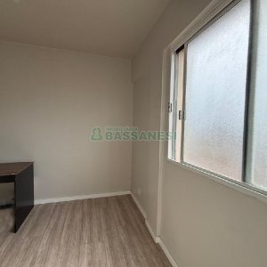 Apto Mobiliado com 85m², 3 dormitórios, no bairro Centro em Caxias do Sul para Alugar