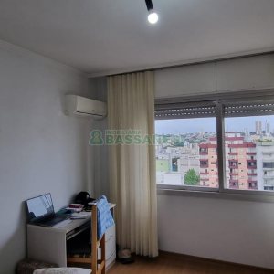 Apartamento com 130m², 3 dormitórios, 1 vaga, no bairro Centro em Caxias do Sul para Comprar